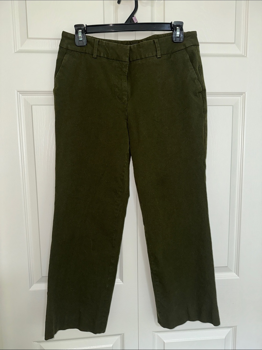 Talbots Olive Green Straight-Leg Capris